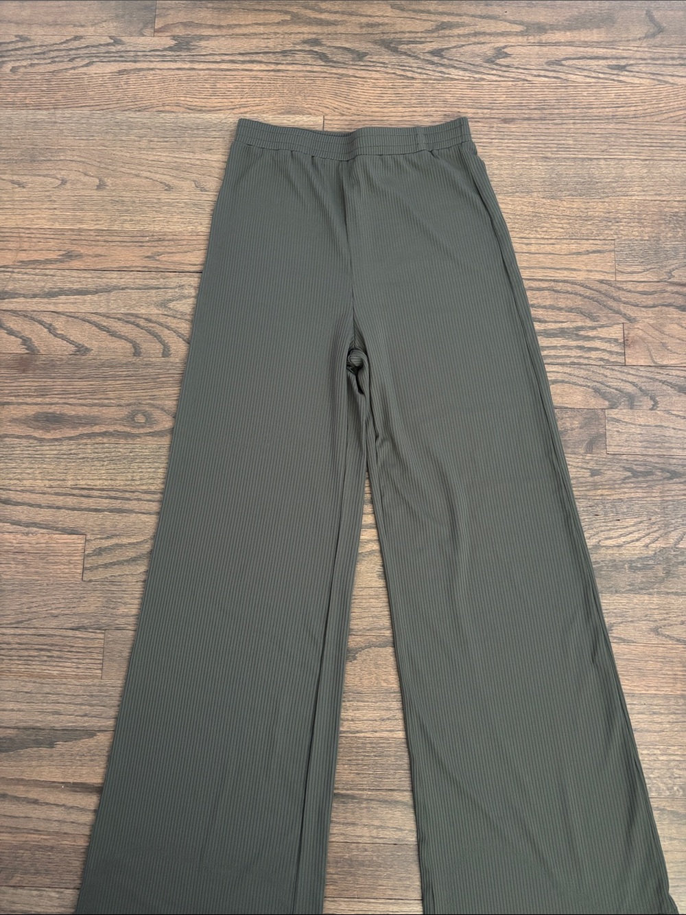 SHEIN Olive Wide Leg Pants - Picture 14 of 15